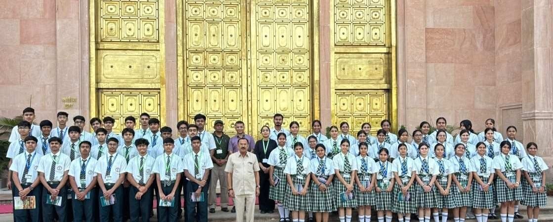 राजस्थान विधानसभा पहुंचे 56 विद्यार्थी, स्पीकर ने दी सीख